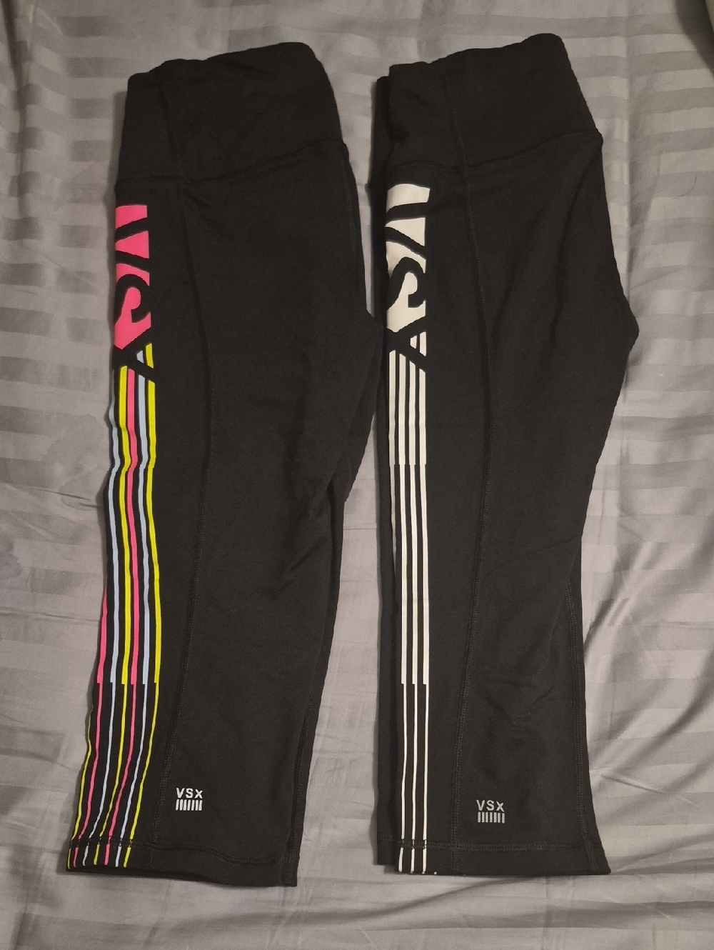 Lot Of 2 Victoria Secret Capris XS/S